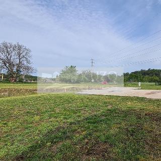 Prodej stavební parcely 1 987 m² Kunice