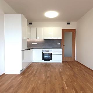 Pronájem bytu 2+kk 51 m² Praha, Smržových