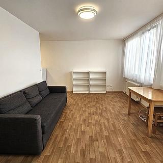 Pronájem bytu 1+kk, garsoniery 33 m&sup2; Praha