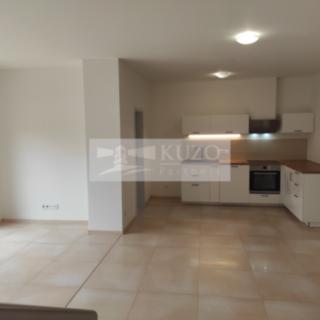 Prodej bytu 5+kk 150 m² Hostivice