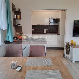 Prodej bytu 3+kk 73 m² Jiřice