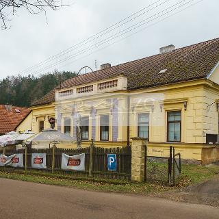 Prodej restaurace 253 m² Zvíkovec, 