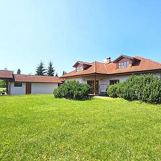 Prodej rodinného domu 252 m&sup2; Kunice