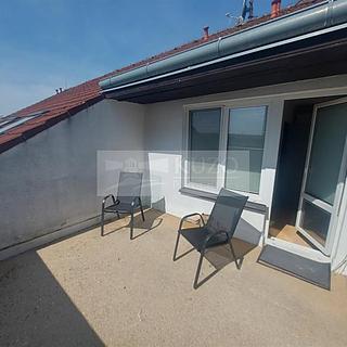 Pronájem bytu 4+kk 113 m&sup2; Praha