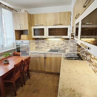 Prodej bytu 3+1 63 m² Kladno, Litevská