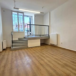 Pronájem kanceláře 105 m&sup2; Praha