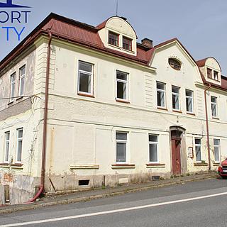 Prodej rodinného domu 561 m&sup2; Loužnice