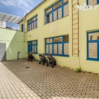 Prodej kanceláře 183 m² Praha, Velehradská