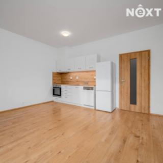 Pronájem bytu 1+kk, garsoniery 32 m² Praha