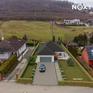 Prodej stavební parcely 1 220 m² Loděnice, K Hůrce