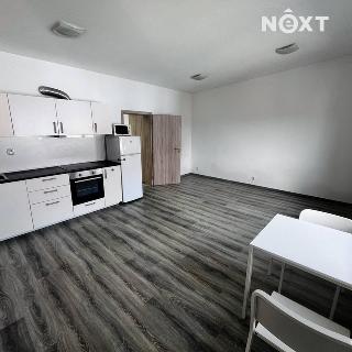 Pronájem bytu 2+kk 62 m² Brno, Soběšická