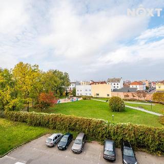 Prodej bytu 3+kk 81 m² Hradec Králové, Dukelská třída