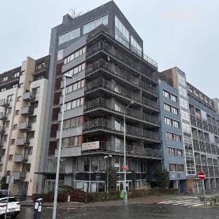 Pronájem bytu 3+kk 102 m² Praha, Podnádražní