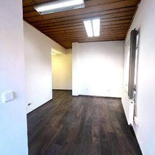 Pronájem obchodu 32 m² Mnichovo Hradiště, 