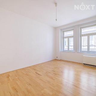 Prodej bytu 3+1 88 m² Praha, Přibyslavská