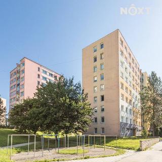 Pronájem bytu 3+1 71 m² Jindřichův Hradec, sídliště Vajgar