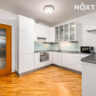 Pronájem bytu 3+kk 70 m² Praha, Poupětova