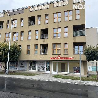 Pronájem obchodu 58 m² Praha, Suchdolské náměstí