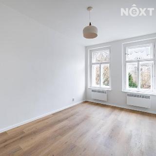 Prodej bytu 1+1 36 m² Praha, U Kublova