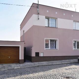 Pronájem rodinného domu 183 m² Kladno, Dlouhá