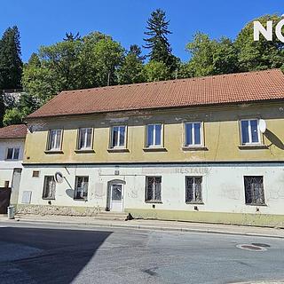 Prodej hotelu, penzionu 500 m&sup2; Tábor