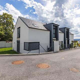 Prodej bytu 3+kk 76 m² Vráto, Na Pěšině