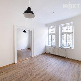 Prodej bytu 2+1 59 m² Praha, Husitská