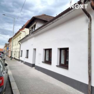Prodej bytu 1+kk a garsoniéry 25 m² Praha, Elišky Přemyslovny