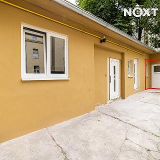 Prodej ostatní nemovitosti 21 m² Praha, Husitská