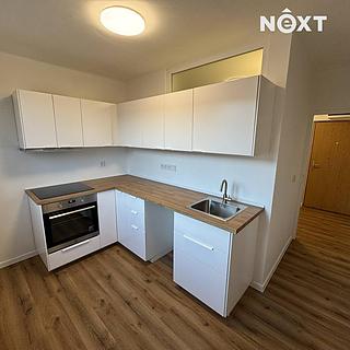 Pronájem bytu 2+1 51 m&sup2; Hluboká nad Vltavou