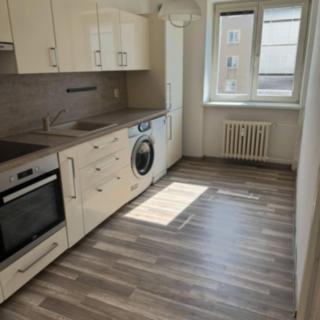 Pronájem bytu 2+1 56 m² Ostrava, Porubská