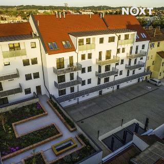 Pronájem bytu 3+kk 71 m² České Budějovice, Nádražní