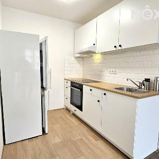 Pronájem bytu 2+kk 40 m² Kladno, Vodárenská