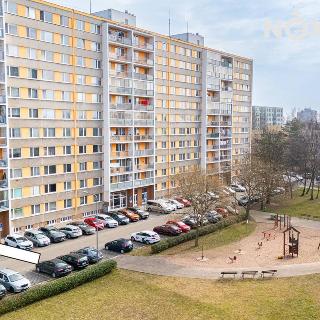 Prodej bytu 2+1 46 m² Pardubice, Brožíkova