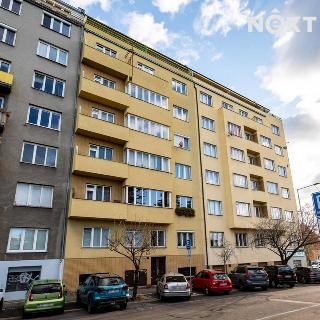 Pronájem bytu 1+1 46 m² Praha, Hradecká