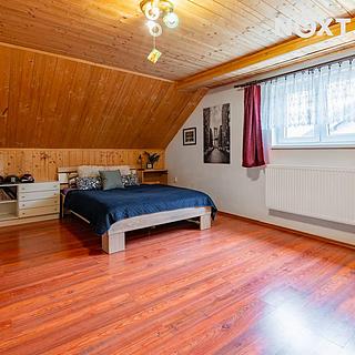 Prodej bytu 2+1 66 m&sup2; Husinec