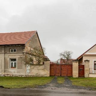 Prodej rodinného domu 185 m² Sány