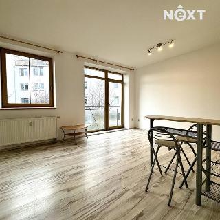 Prodej bytu 1+kk a garsoniéry 37 m² Hradec Králové, Na Hrázce