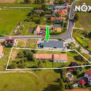 Prodej stavební parcely 2 821 m² Srch, 