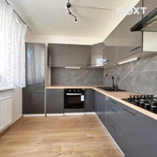 Pronájem bytu 3+1 74 m² Sokolov, Spartakiádní