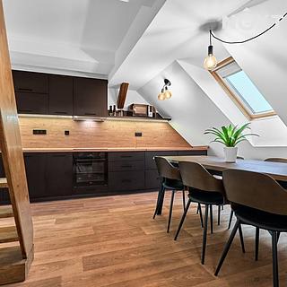 Prodej bytu 3+kk 70 m&sup2; Skalná