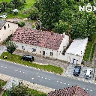 Prodej rodinného domu 351 m² Dobřenice, 