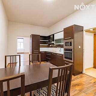 Pronájem bytu 2+1 73 m&sup2; Šumperk