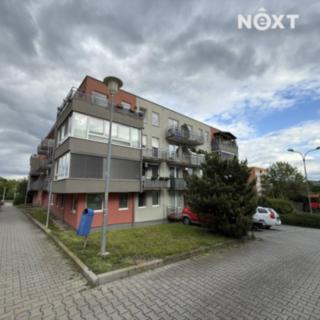 Pronájem bytu 1+kk a garsoniéry 35 m² Zlín, Na Honech I