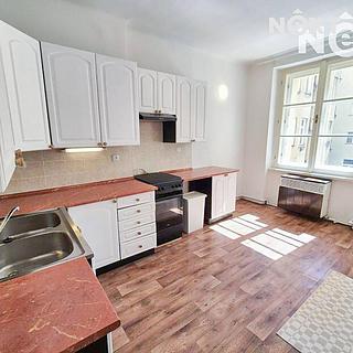 Pronájem bytu 2+1 64 m&sup2; Praha