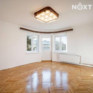 Pronájem bytu 3+1 90 m² Plzeň, Kyjevská