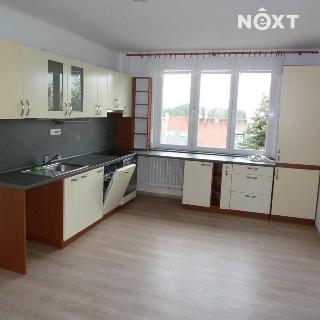 Pronájem bytu 2+1 68 m² Karlovy Vary, Závodu míru