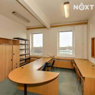 Pronájem kanceláře 25 m&sup2; Hradec Králové