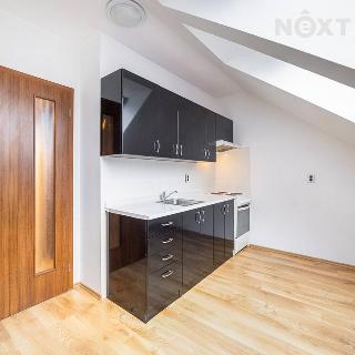 Prodej bytu 1+1 39 m² Plzeň, Jablonského