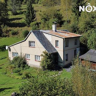 Prodej rodinného domu 200 m&sup2; Poniklá
